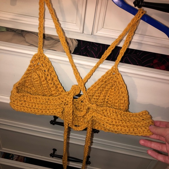 Hand made crochet crop top bralette - Picture 2 of 3
